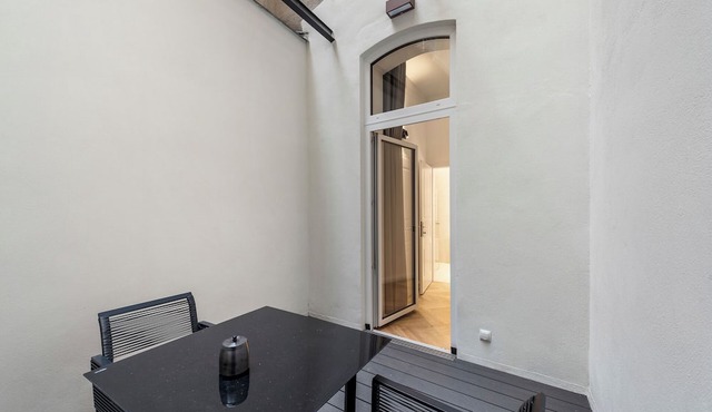 easy-flat Votiv - 153sqm Apartment with Terrace