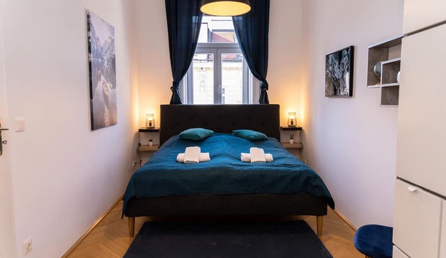 Ruby Luxurious Apartment With View of Schönbrunn