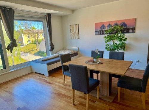 Modern Spacious Apartment with Free Parking