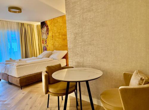 Luxury Apartment LEGRAND with Garden