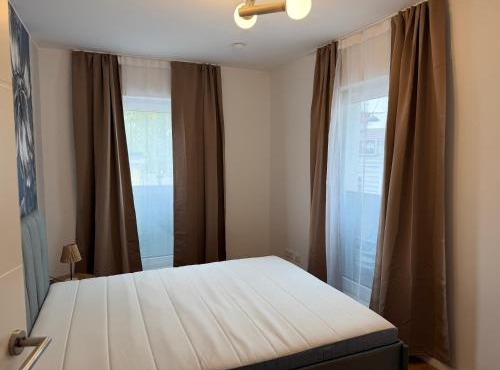 Premium Renovated Central Apartment