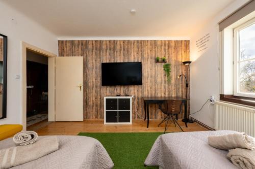 WILSON's Herbgarden Apartment operated by HostGuides