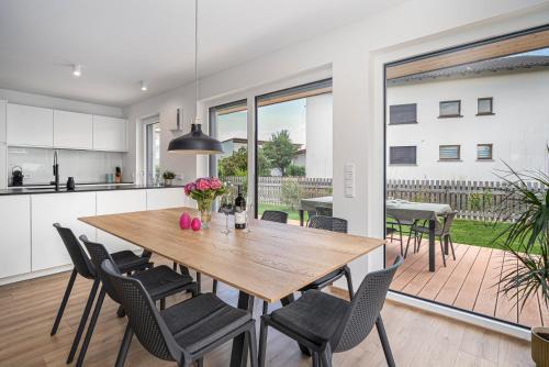 Moderner Bungalow in Seenähe