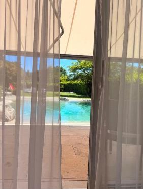 Blaue Lagune-Ferien mit Stil