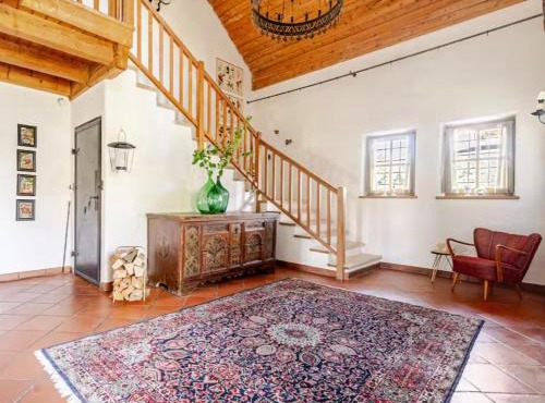 Alpine Boutique Chalet with Sauna near Salzburg