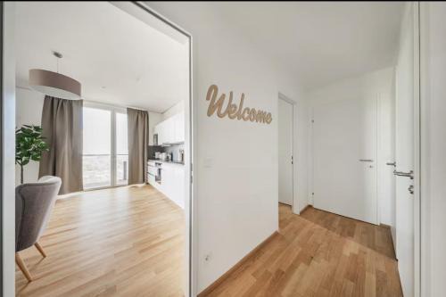 Skyline Apartment with SkyPool and Free Parking