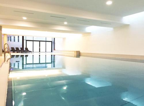 Penthouse Studio with Terrace, Pool, Sauna and City View at HBF Main Station