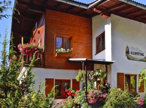 Apartment in Hüttau near Ski Amadé Slopes