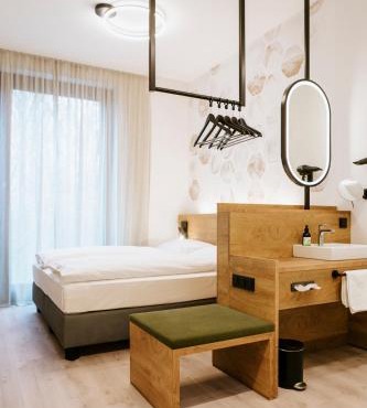 BEE GREEN Linz Self-Check-in-Hotel