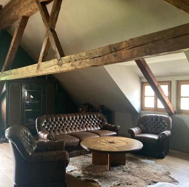 (J) Altbau Zimmer in anif