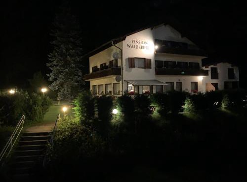 Pension & Apartments Waldkrieber