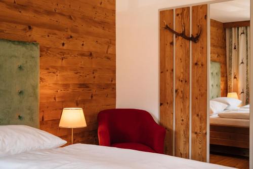 PRIVATE SUITES